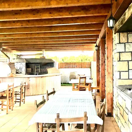 Gospodarstwo wiejskie Ak-55 Rural House
